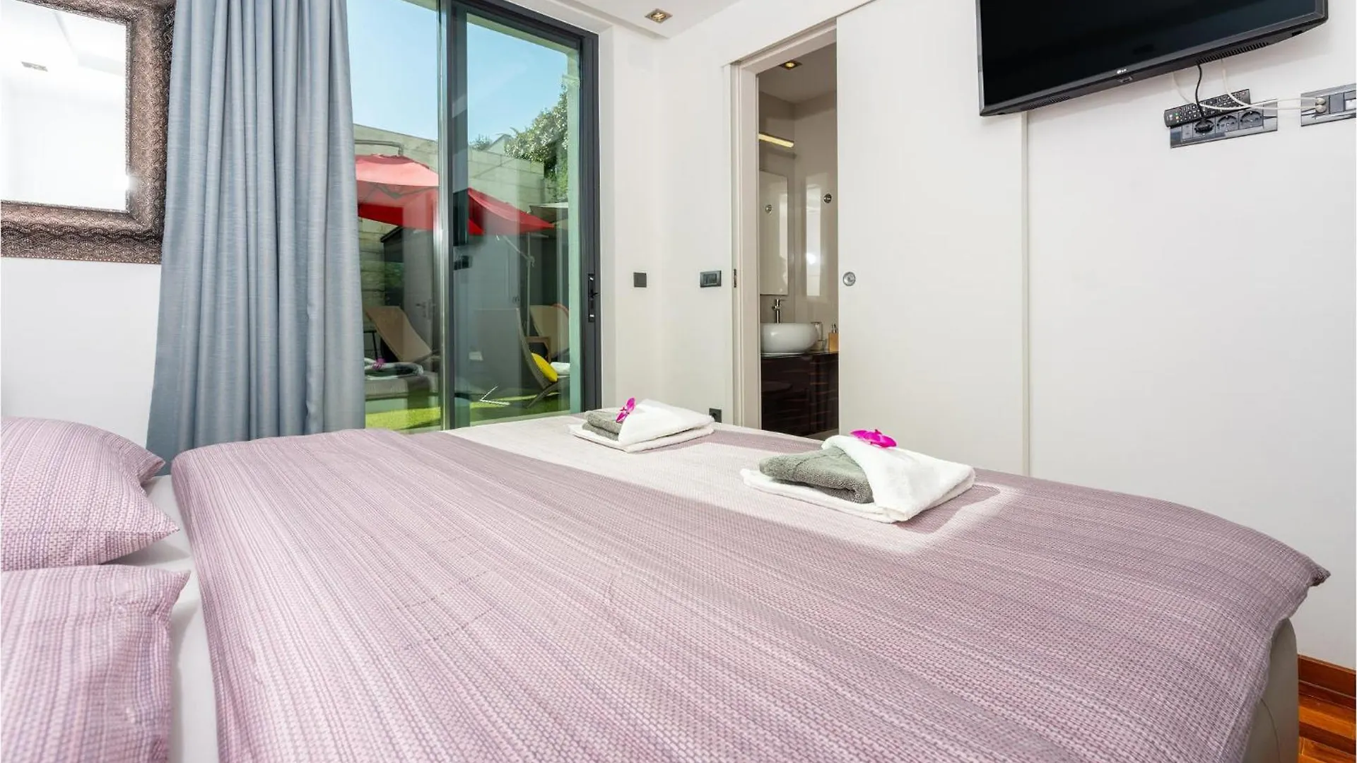 Amazing Apartment In Malinska With Kitchen